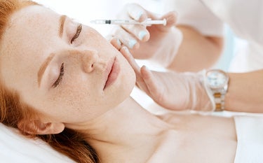 Les injections d'acide hyaluronique remplaceront-ils la chirurgie ?