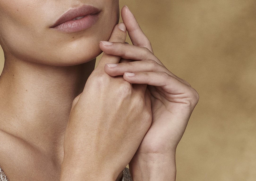 hands