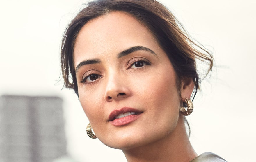 Dr. Bindiya - Chiseled jawline? Yes, please! As we age the face grows  forward and starts to sag. We've started to see a lot of younger women  among the older women concerned